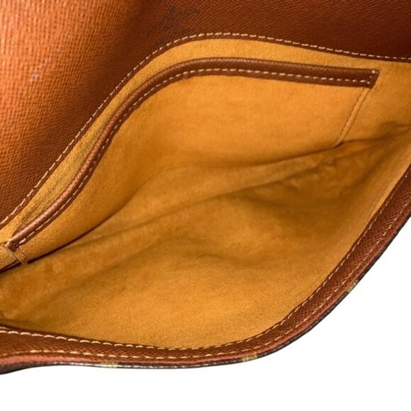 LOUIS VUITTON Brown Monogram Shoulder Bag - Picture 5 of 9